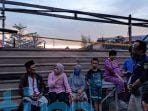 Asti Mazar Salurkan Bantuan Korban Kebakaran Gang Taruna